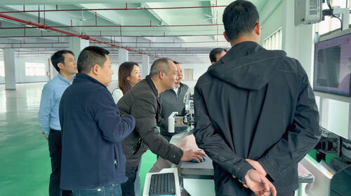 Últimas noticias de la empresa sobre Los 10 principales fabricantes de máquinas de corte de calzado